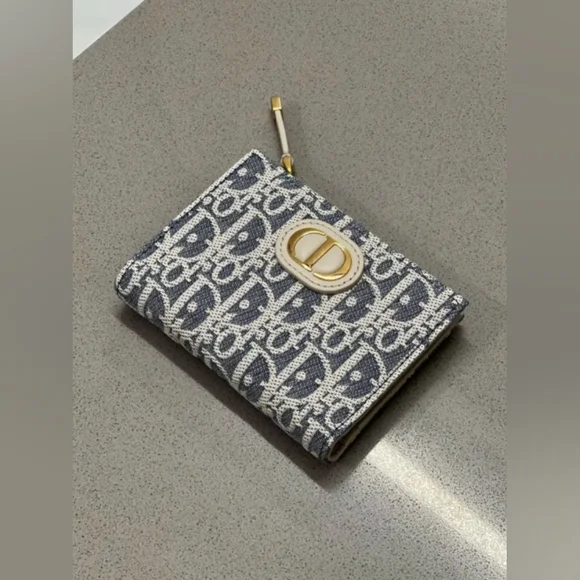 Dior 30 Montaigne Dahlia Wallet - Picture 3 of 9